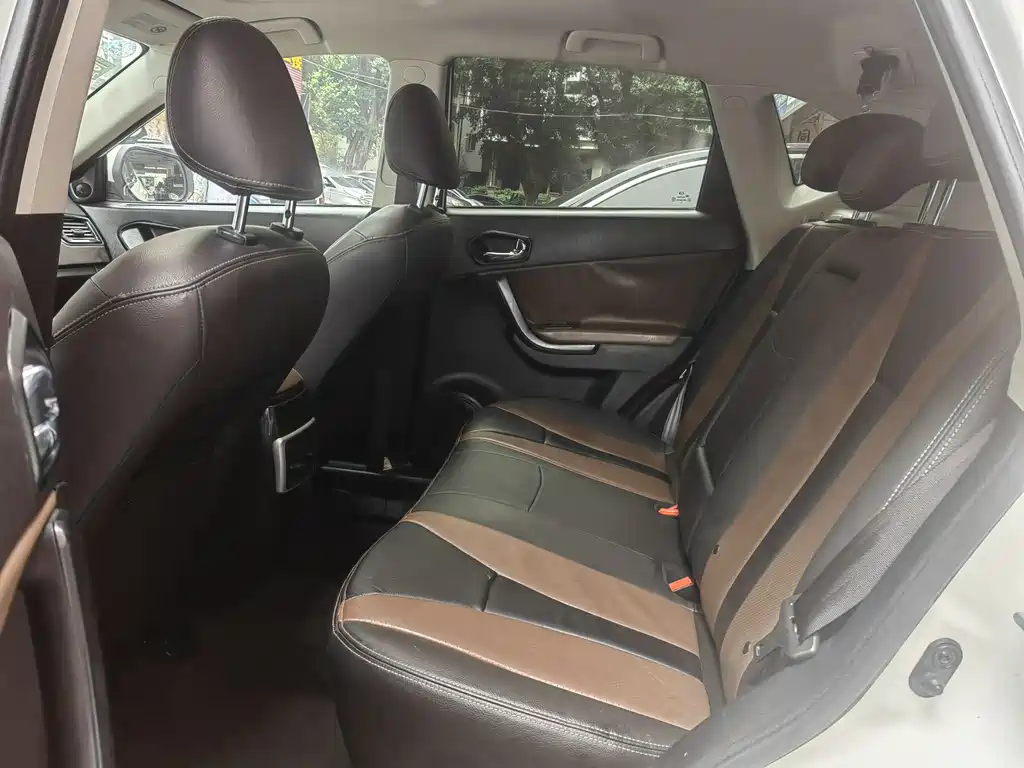 GAC TRUMPCHI GS5 SUPER