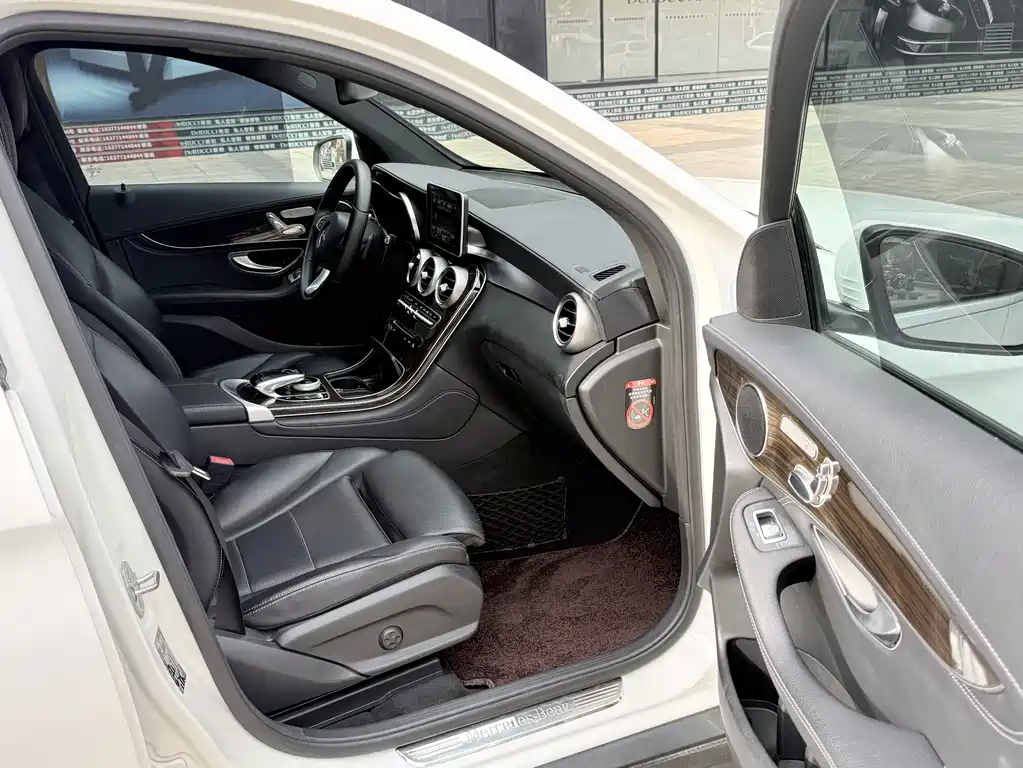 Mercedes-Benz GLC — миниатюра 6