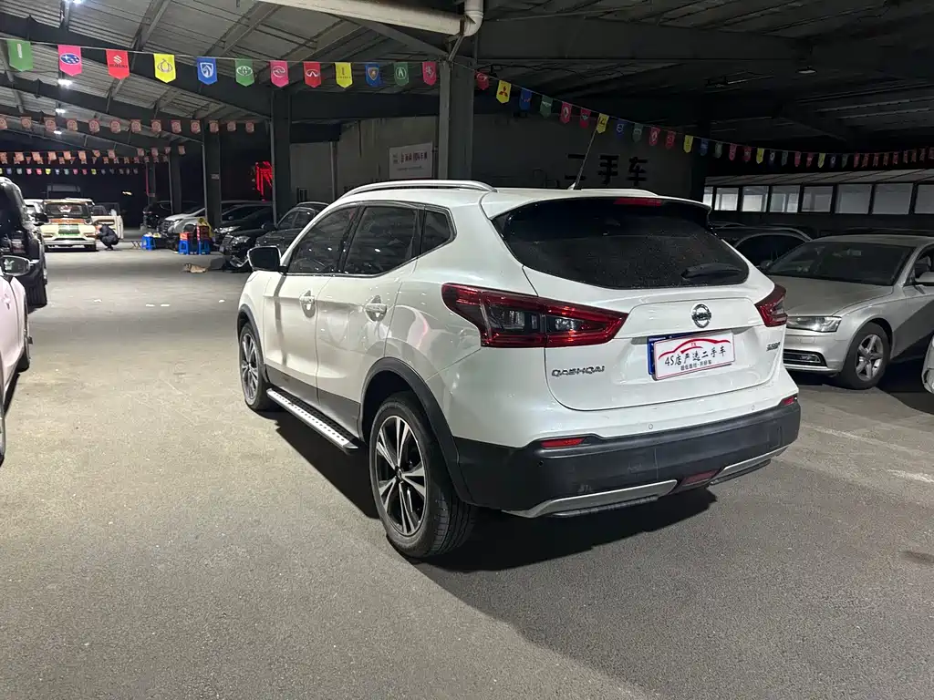 Nissan Qashqai — миниатюра 9