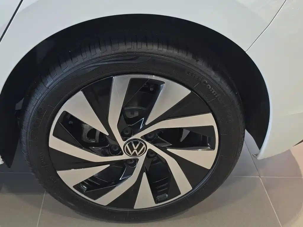 Volkswagen Golf 2026 300TSI Pro