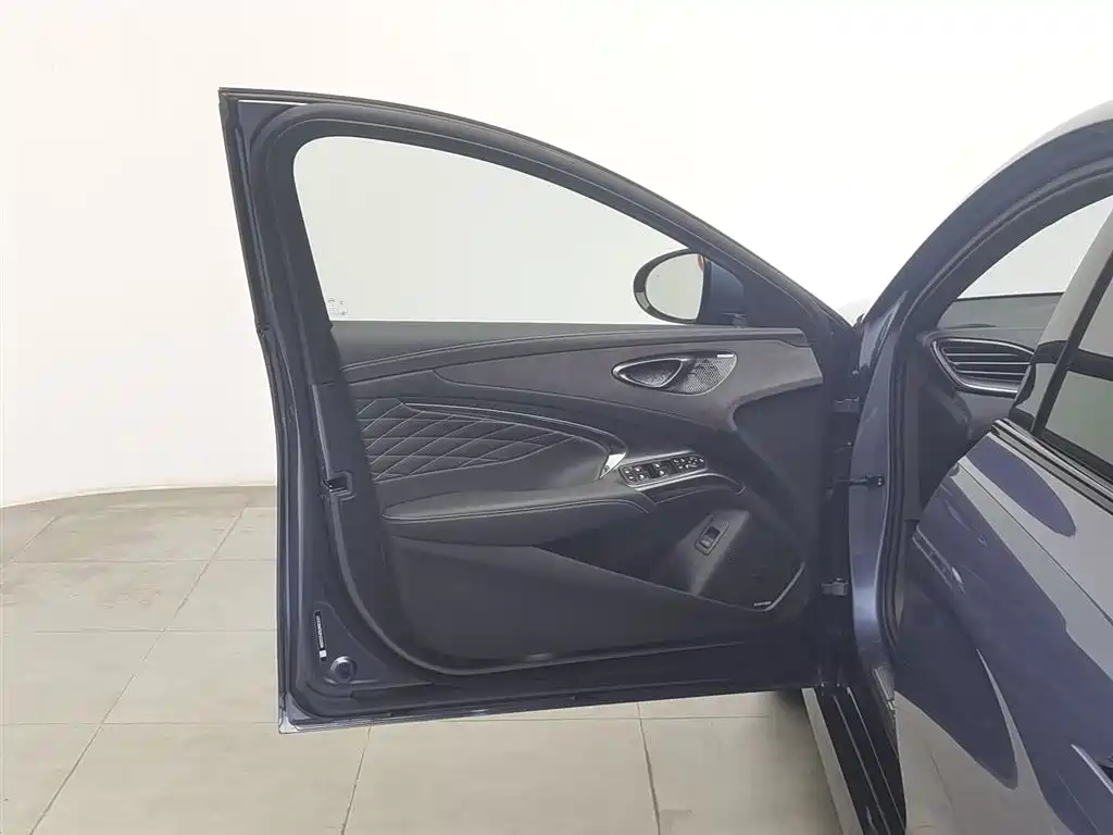 BYD Seal 2023 Champion 700km Luxury