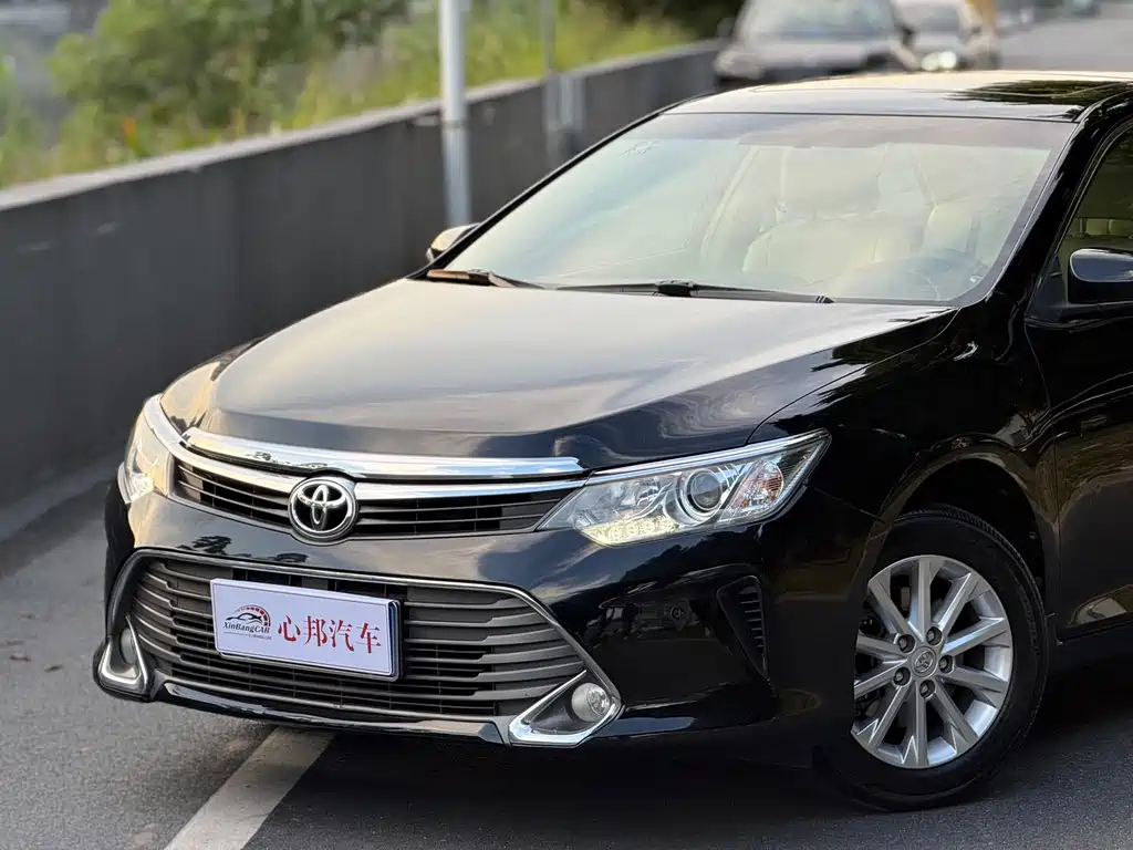 Toyota Camry — миниатюра 15