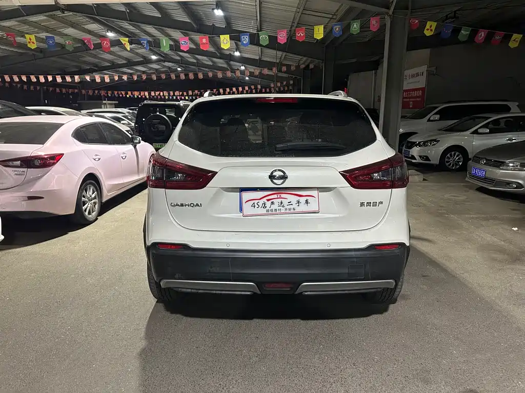 Nissan Qashqai — миниатюра 8