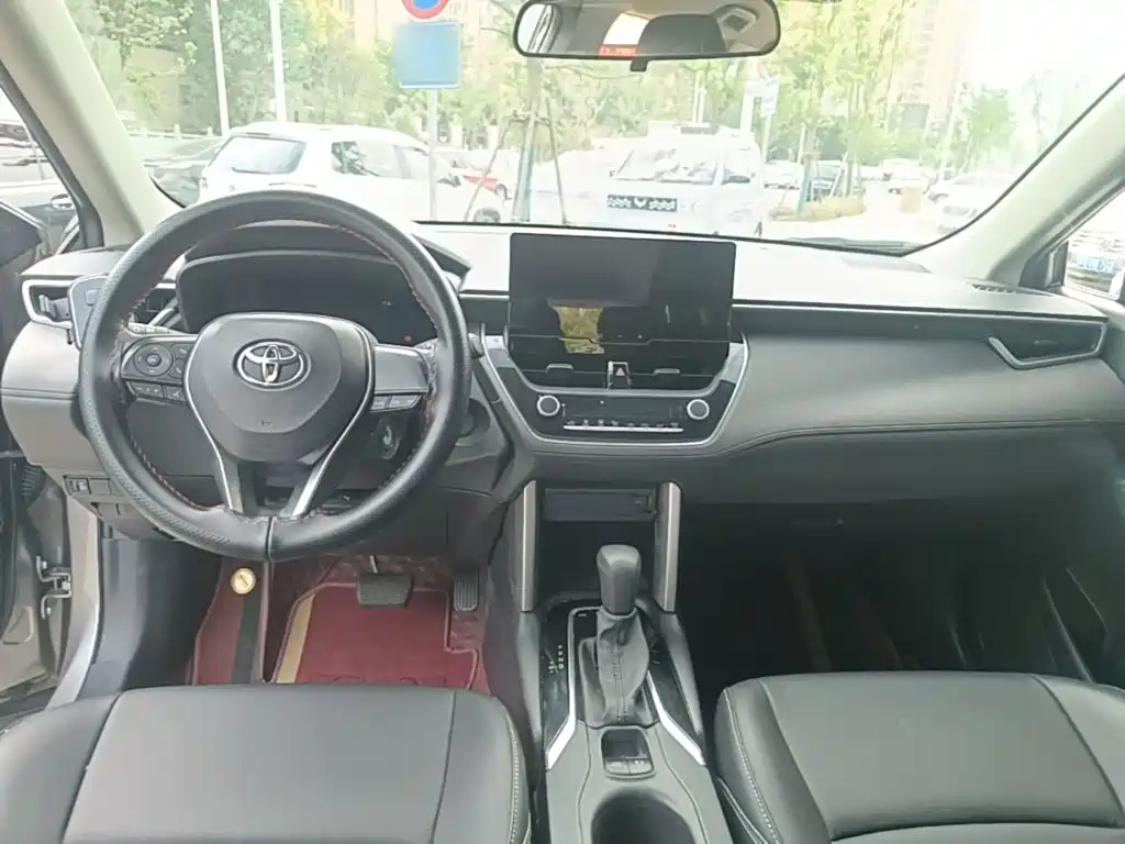 Toyota Frontlander — миниатюра 10