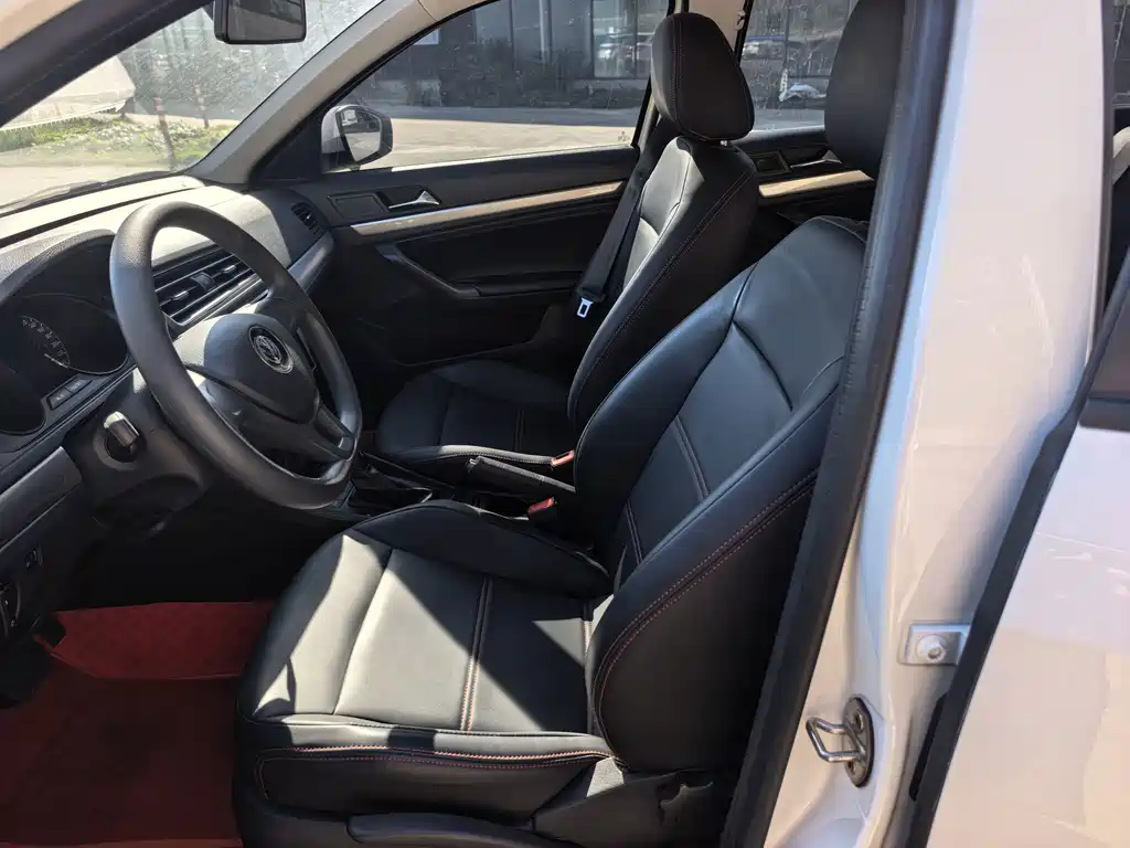 Volkswagen Lavida — миниатюра 11