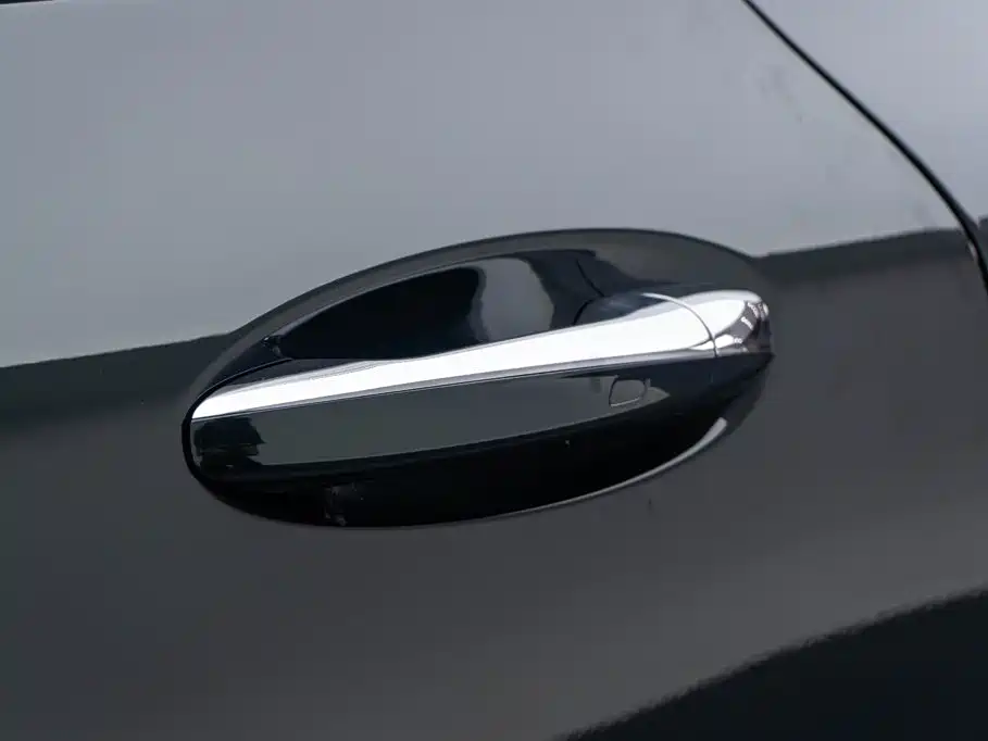 Mercedes-Benz E-Class (Import) — миниатюра 26