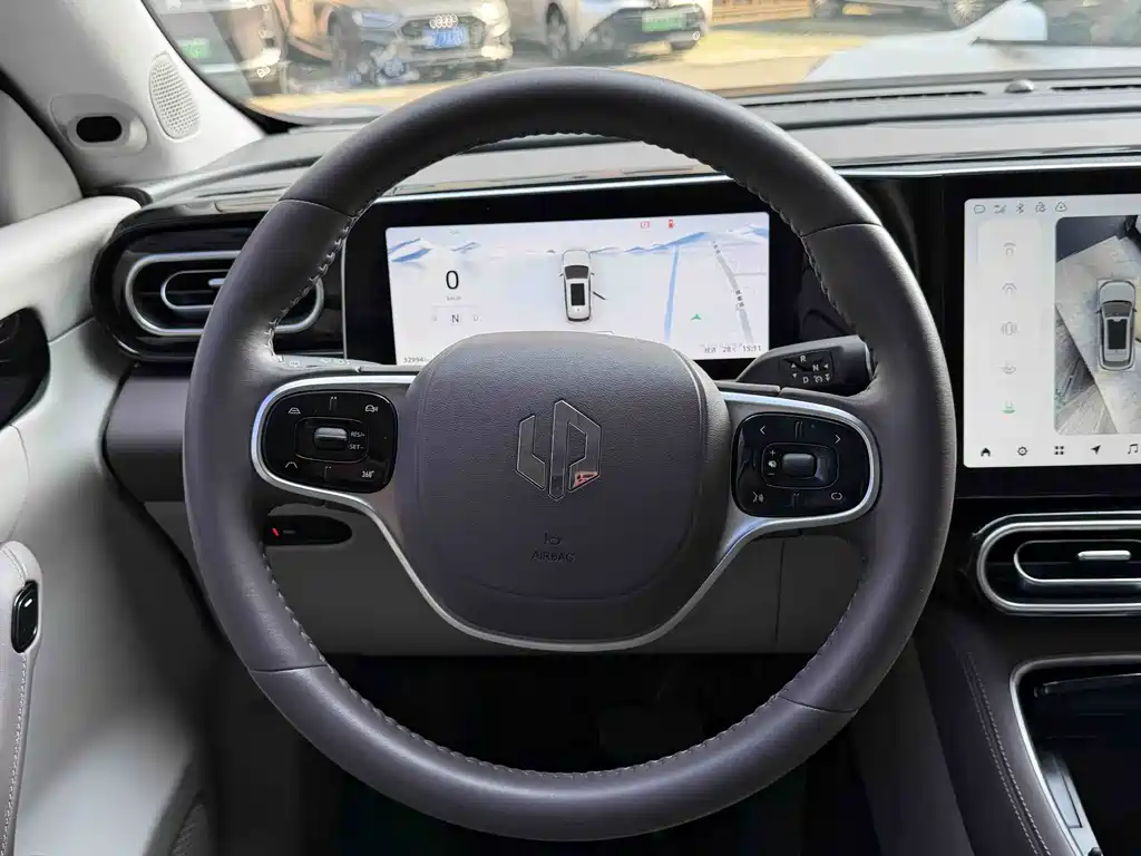 Leapmotor Leapmotor C11 — миниатюра 6