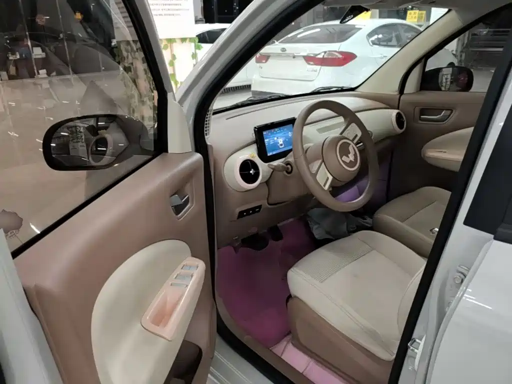 Wuling MINIEV — миниатюра 16