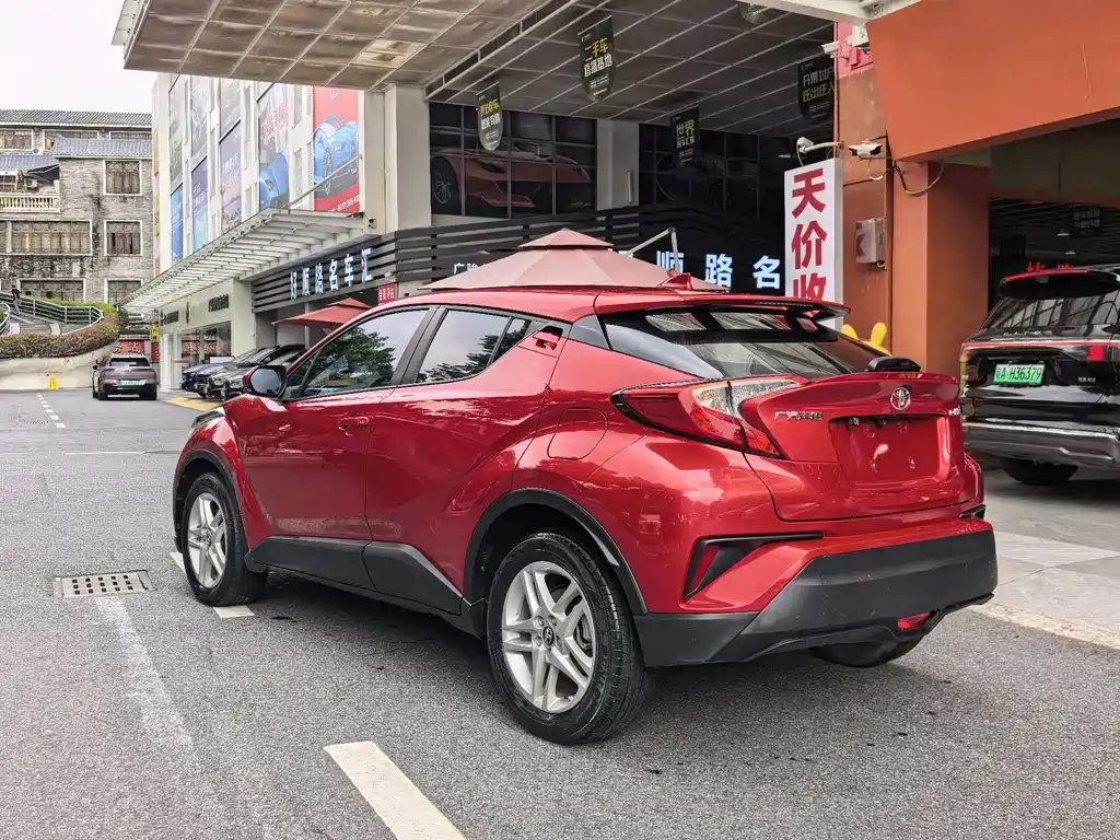 Toyota C-HR — миниатюра 7