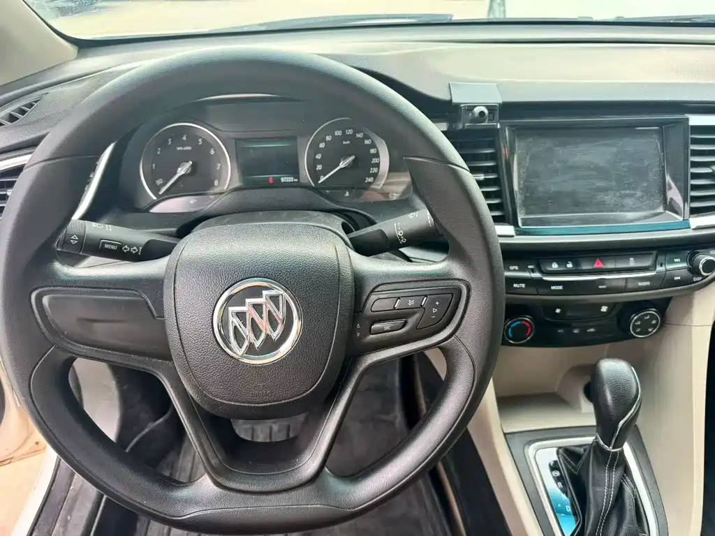 Buick Excelle — миниатюра 6