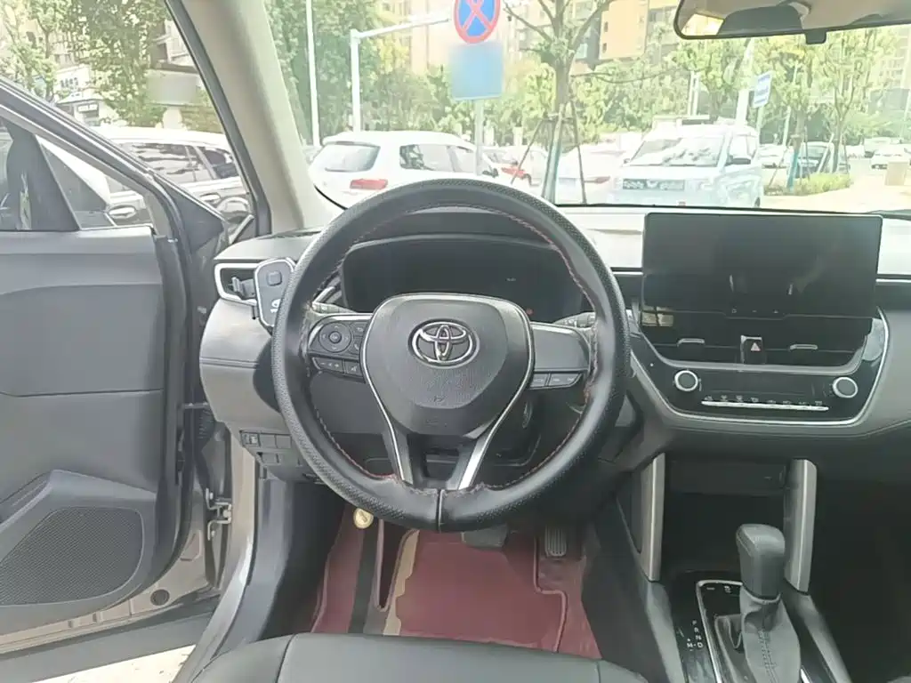 Toyota Frontlander — миниатюра 11
