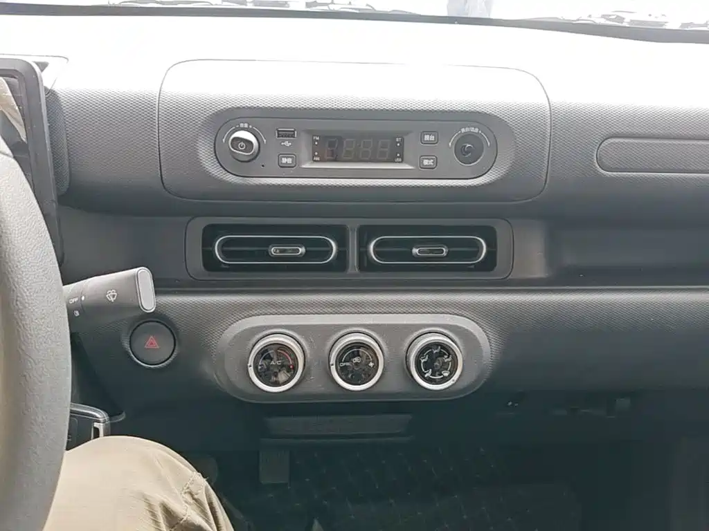 Wuling Zhiguang EV — миниатюра 13