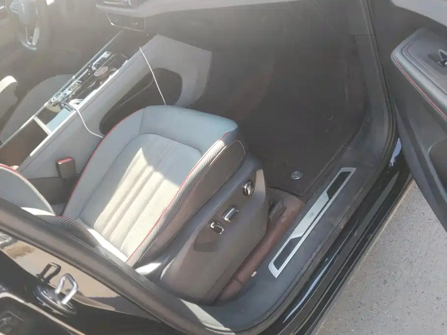 Volkswagen Teramont — миниатюра 8