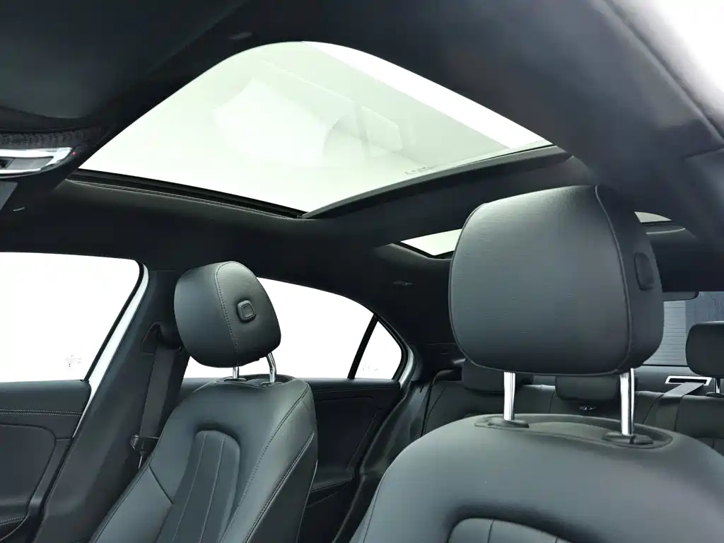 Mercedes-Benz A-Class — миниатюра 11