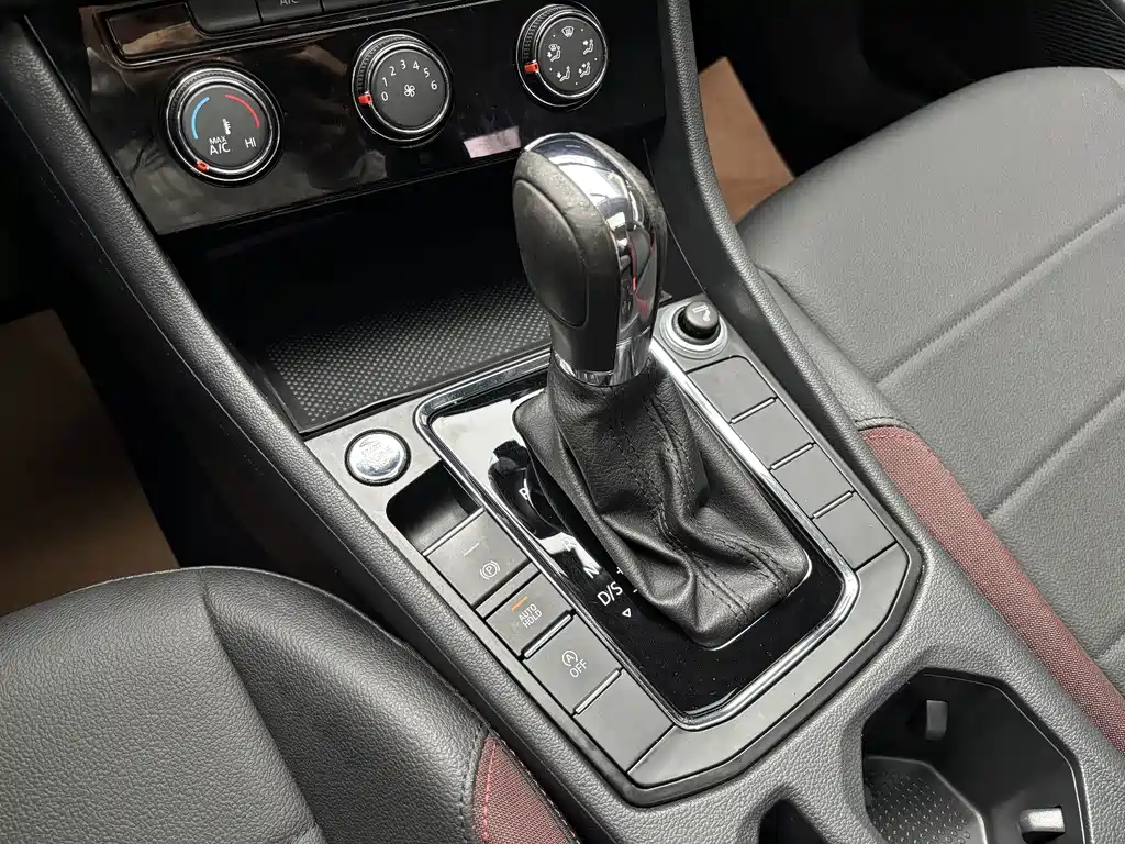 Volkswagen Bora — миниатюра 17