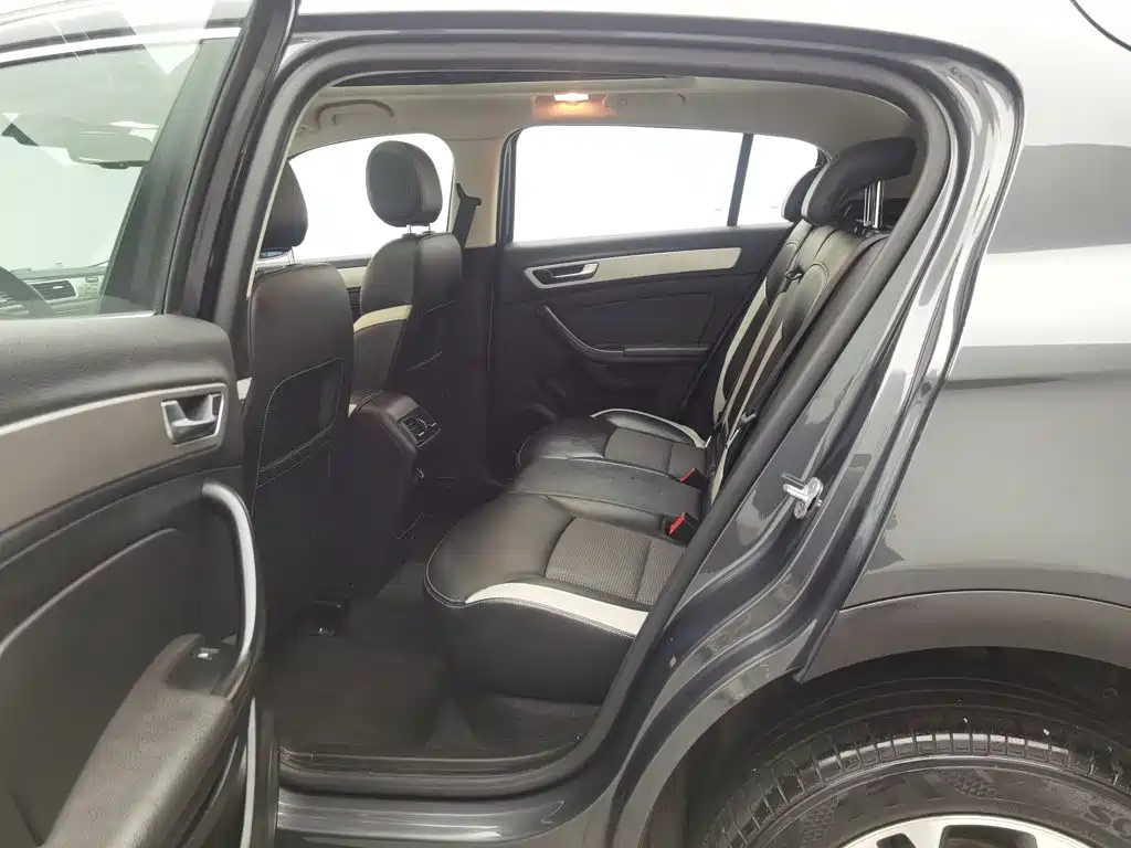 Qoros Qoros 5 — миниатюра 15