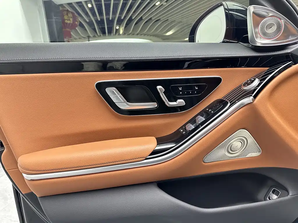 Mercedes-Benz S-Class — миниатюра 24