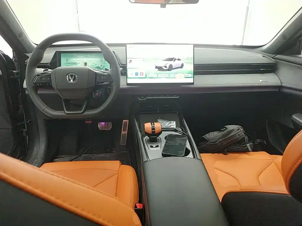 Changan UNI-V — миниатюра 10