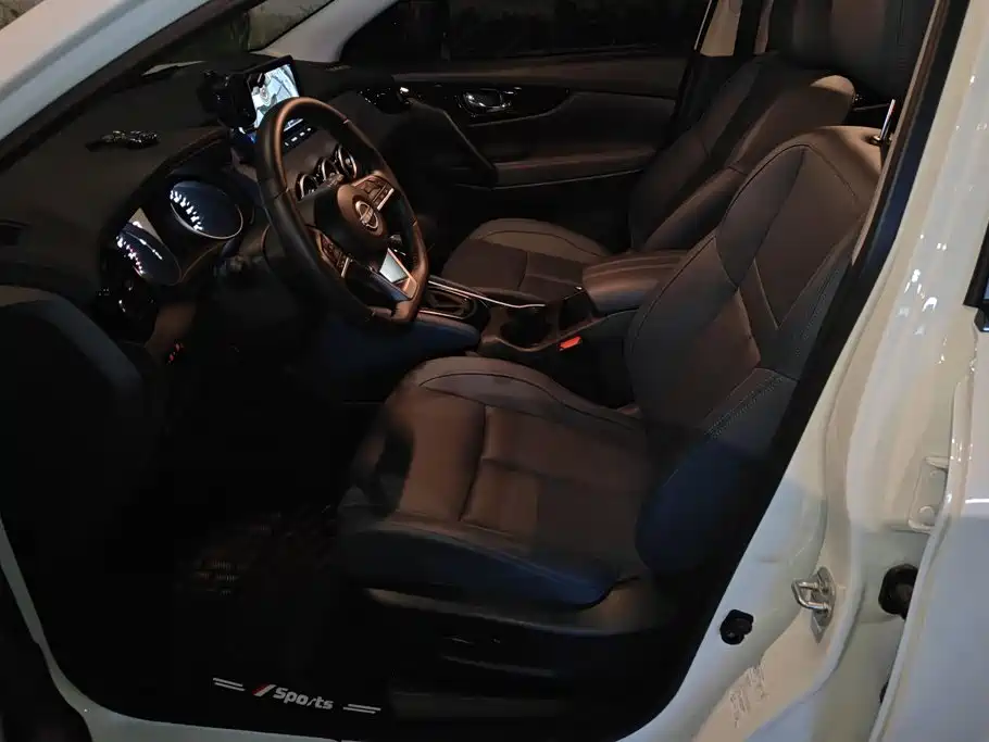 Nissan Qashqai — миниатюра 9