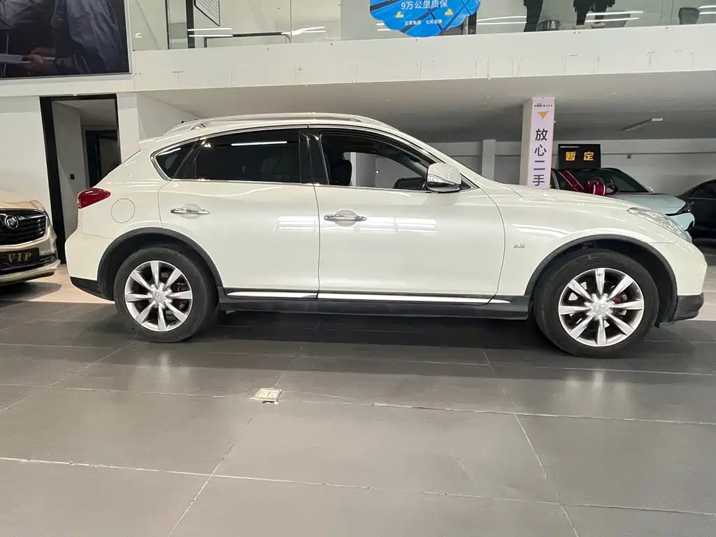 INFINITI QX50