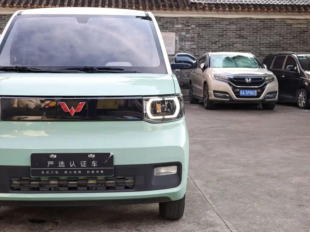 Wuling MINIEV — миниатюра 25