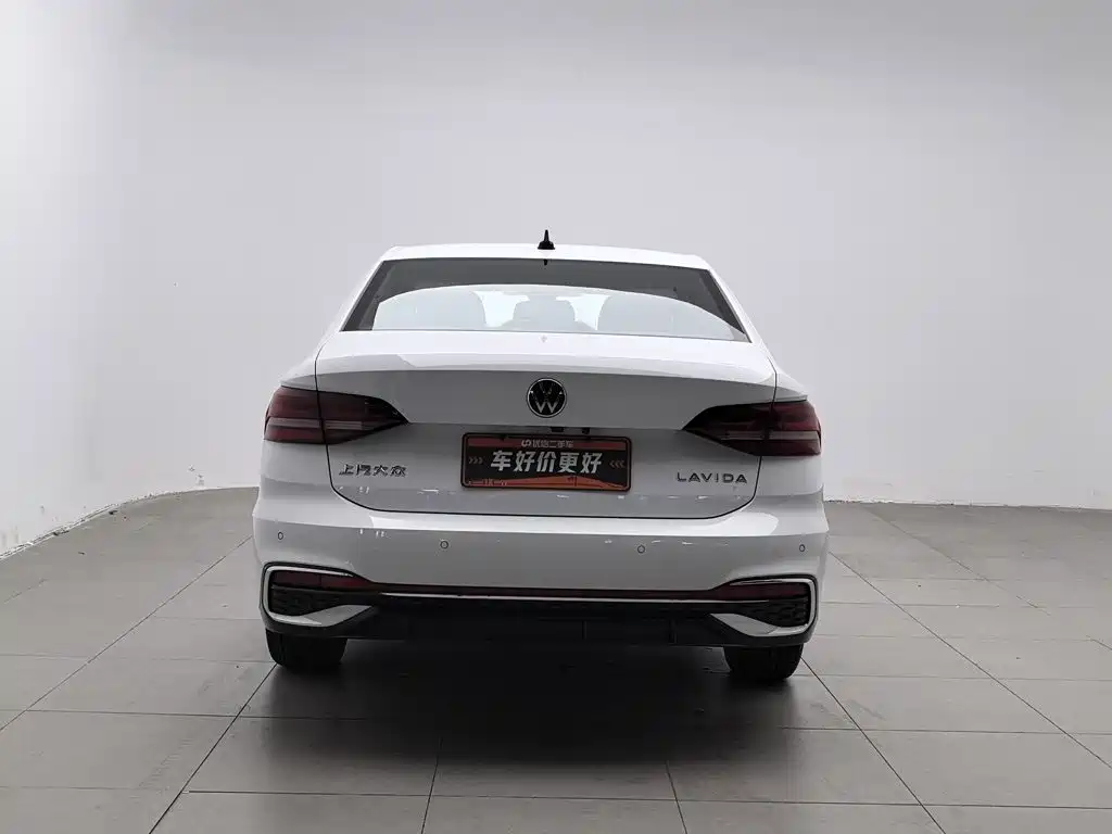 Volkswagen Lavida — миниатюра 4
