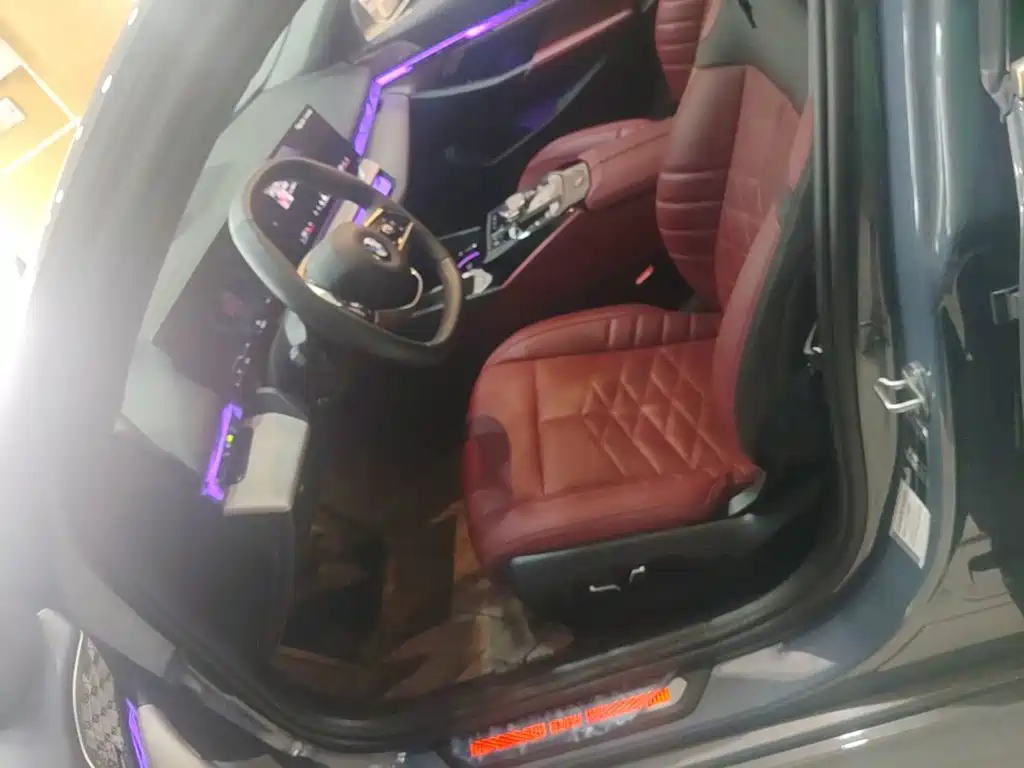 BMW 5 Series — миниатюра 15
