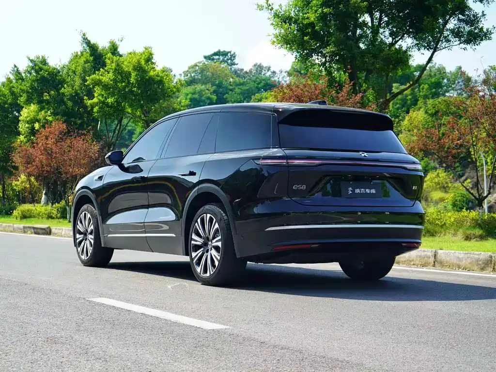NIO ES8 2024 75kWh