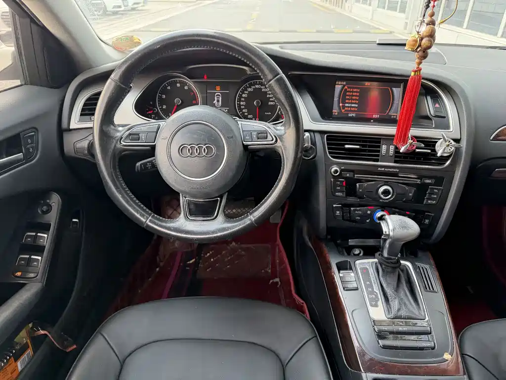 Audi A4L — миниатюра 8