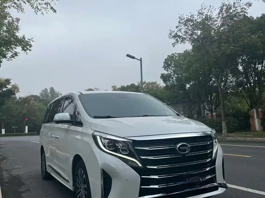 GAC TRUMPCHI M8