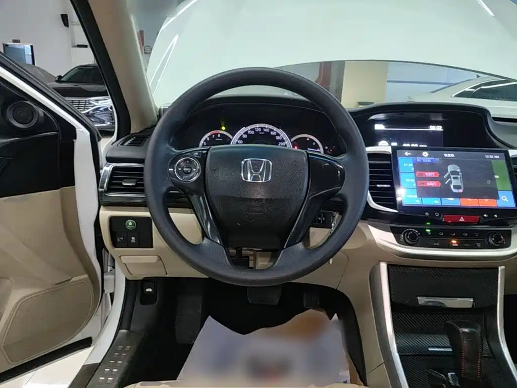 Honda Accord — миниатюра 11