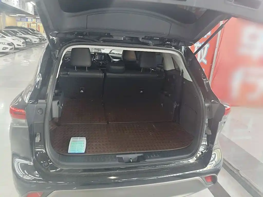 Toyota Highlander — миниатюра 19