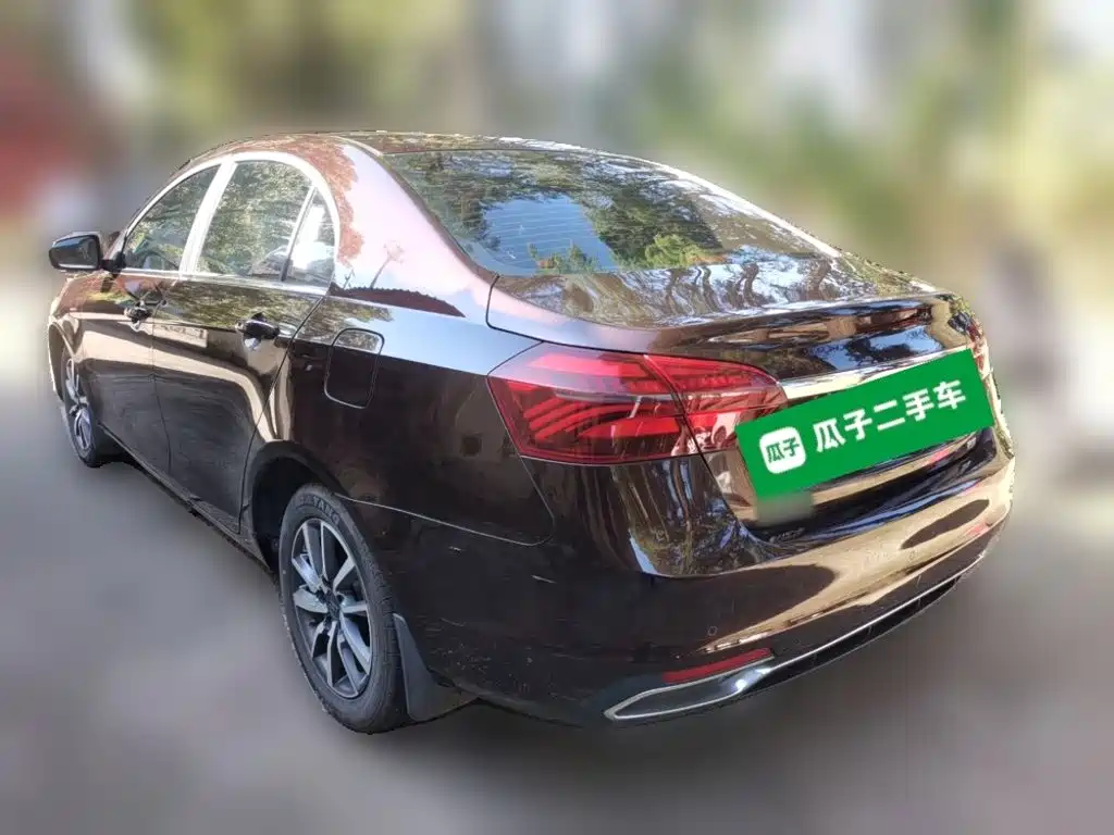 Geely Emgrand — миниатюра 6