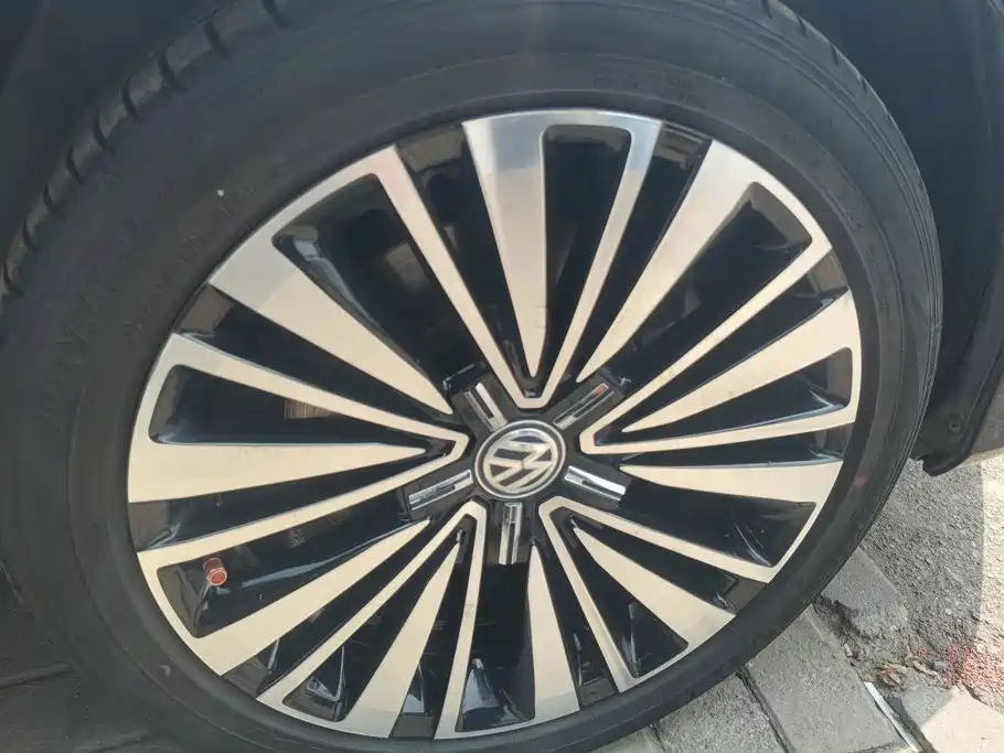Volkswagen Passat — миниатюра 6