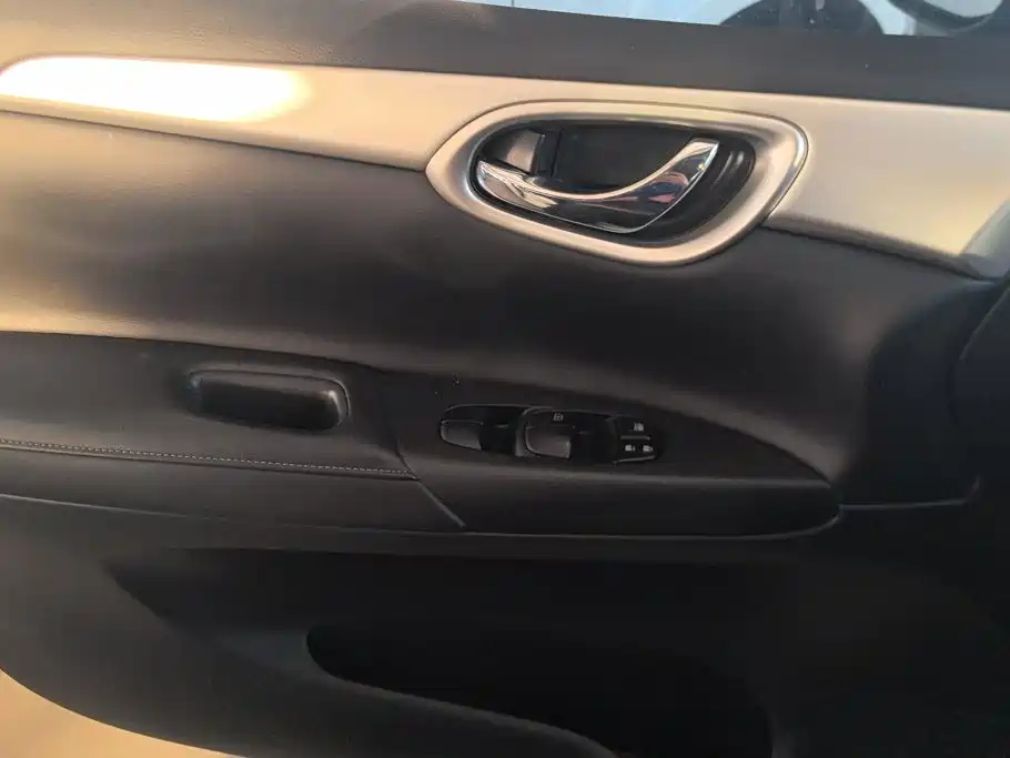 Nissan Sylphy — миниатюра 7