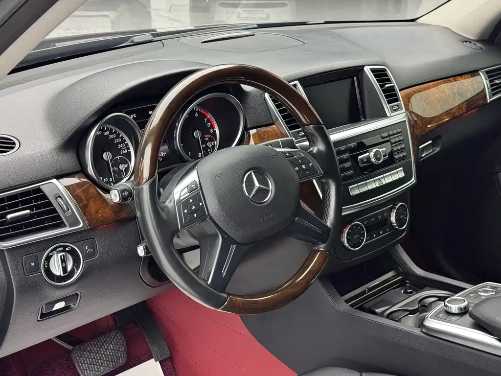 Mercedes-Benz M 2014 ML 400 4MATIC Luxury