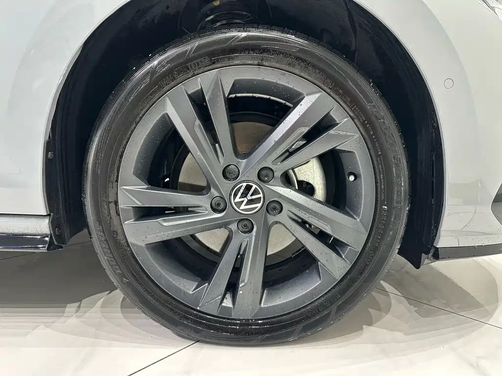Volkswagen Golf — миниатюра 19