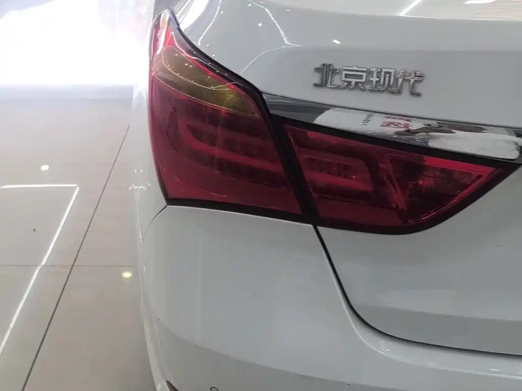 Hyundai Mistra — миниатюра 5