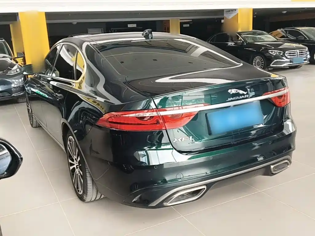 Jaguar XFL — миниатюра 5