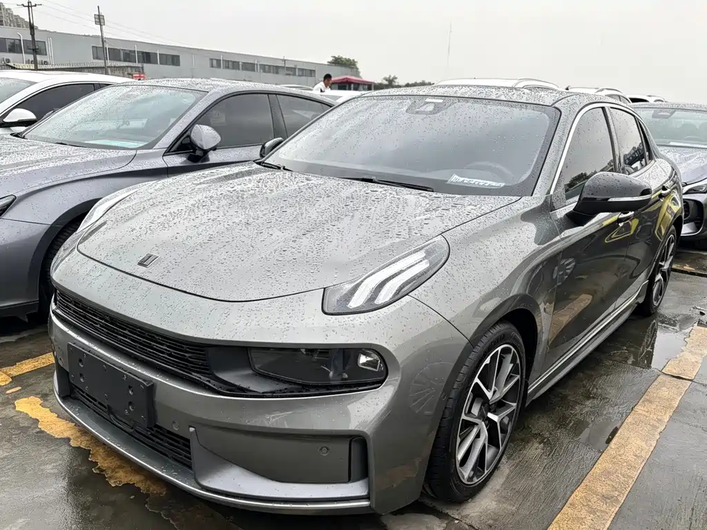 Lynk & Co 03 2022