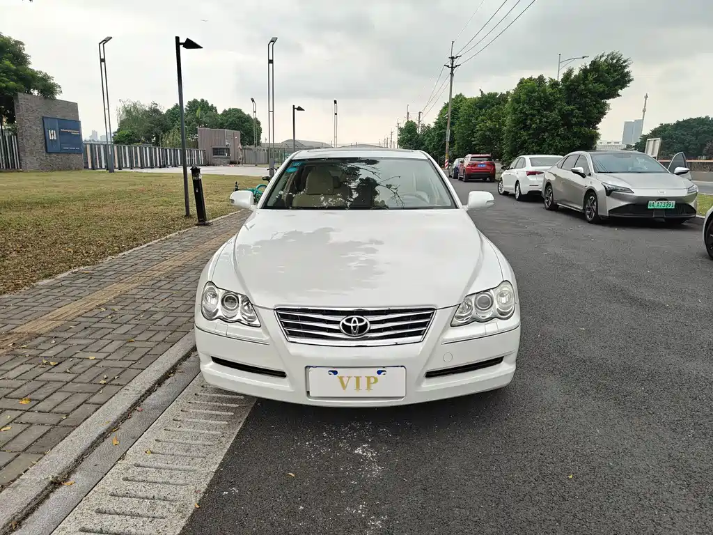 Toyota Reiz — миниатюра 2