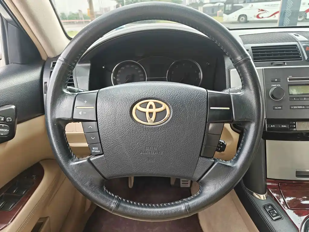 Toyota Reiz — миниатюра 19