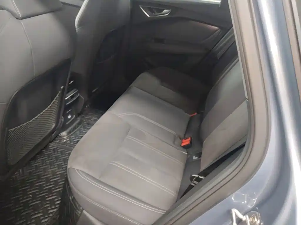 Audi Q4 e-tron — миниатюра 17