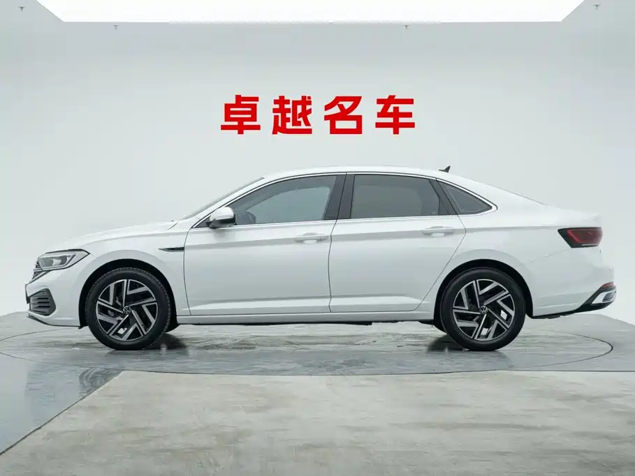 Volkswagen Sagitar — миниатюра 7