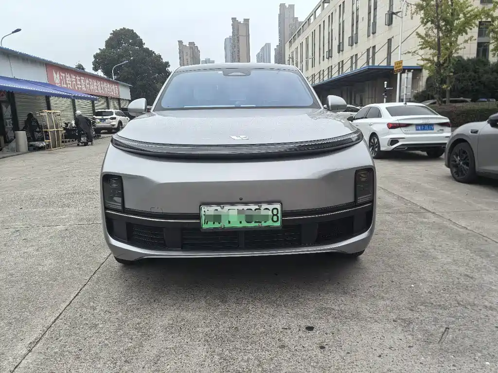 Li Auto Li L8 — миниатюра 2