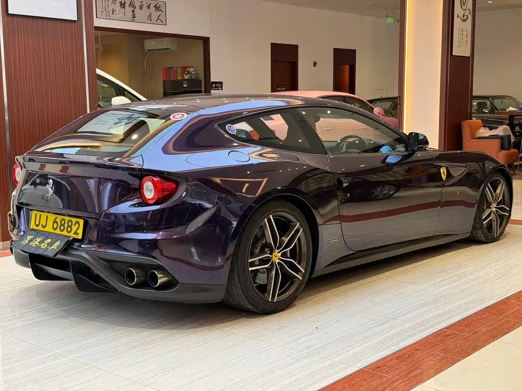 Ferrari FF — миниатюра 12