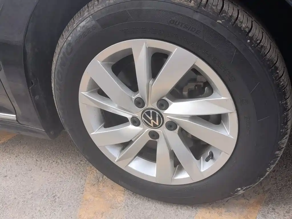 Volkswagen Passat — миниатюра 24