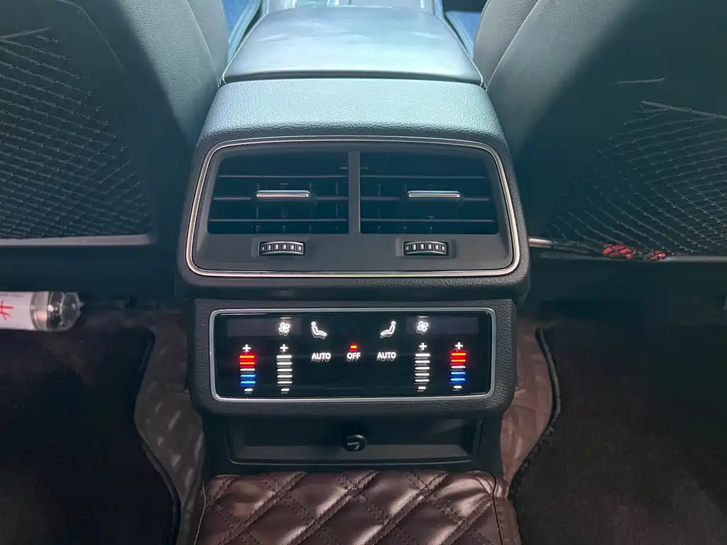 Audi A6L — миниатюра 7
