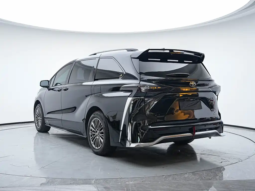 Toyota Sienna — миниатюра 23