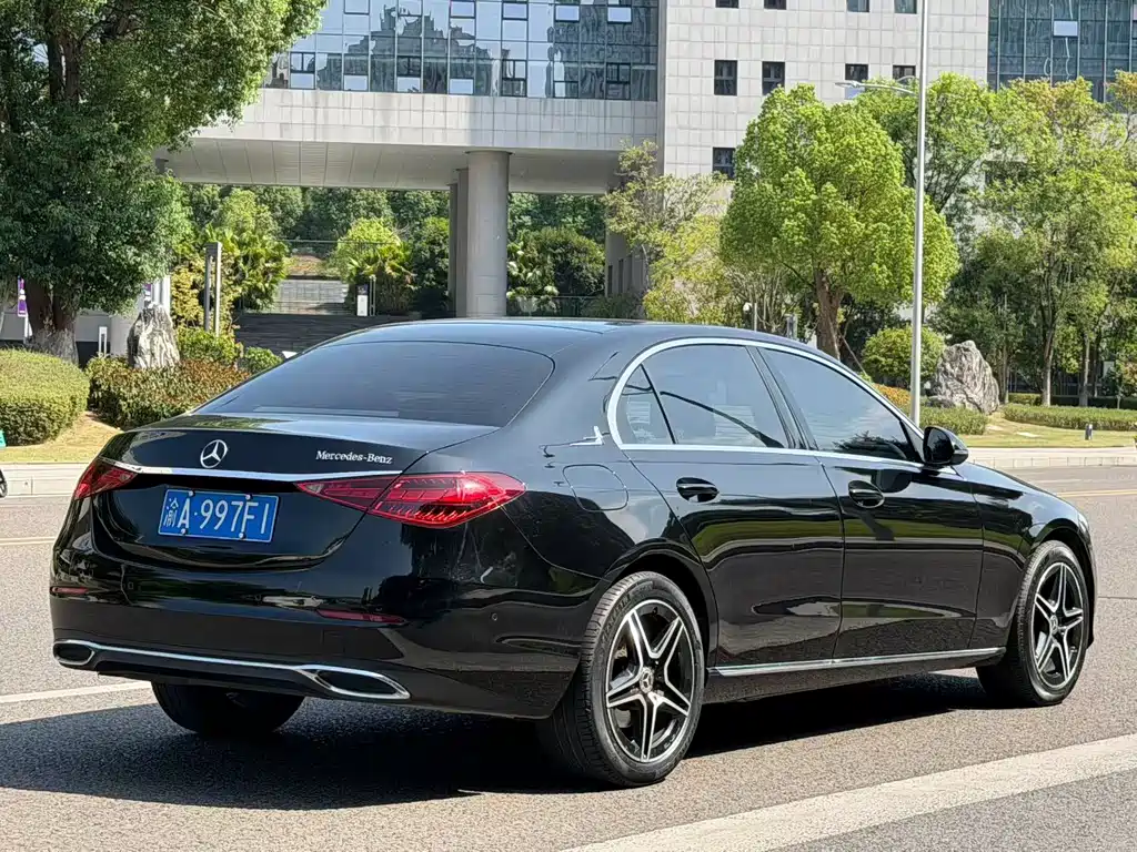 Mercedes-Benz C-Class — миниатюра 4